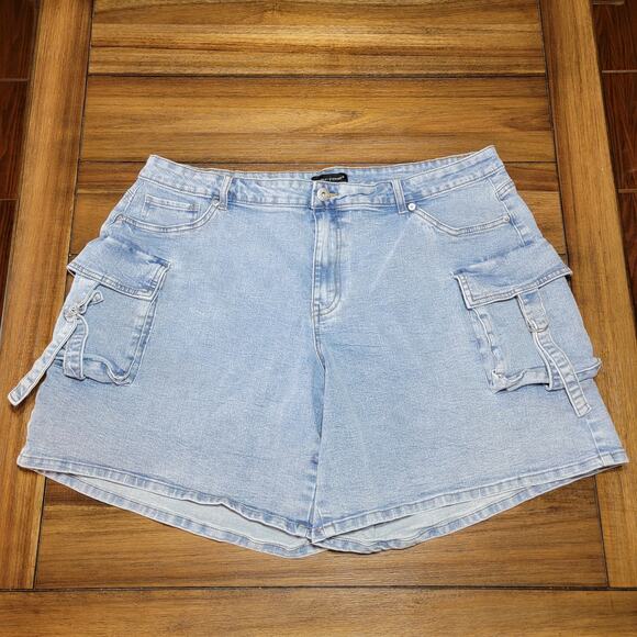 Ashley Stewart Cargo Denim Shorts - Size 22 - Picture 1 of 5